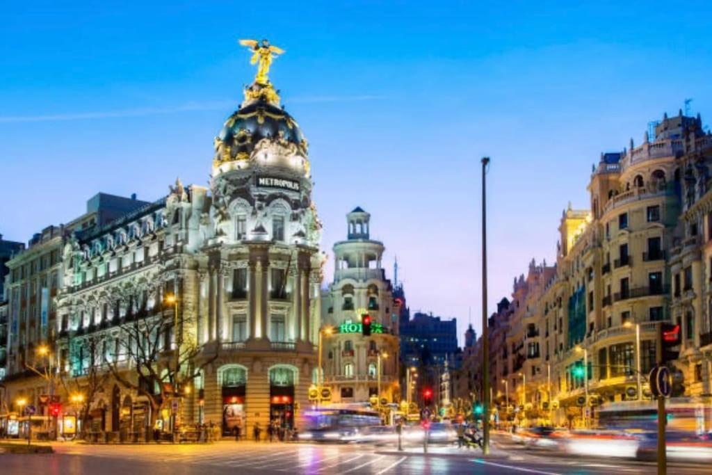 New Quiet Apartment Free Wifi In Gran Via Downtown Мадрид Екстер'єр фото